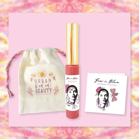 Sheer Pink Tint Organic Lip Gloss Plumper Treatment - Picture 3 of 16